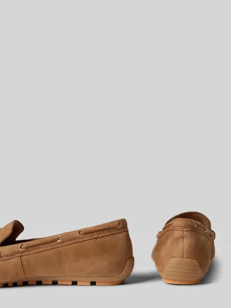 Loafersy Tamaris skórzane beżowe