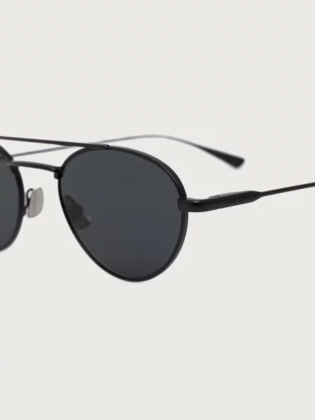 Солнцезащитные очки Saint Laurent