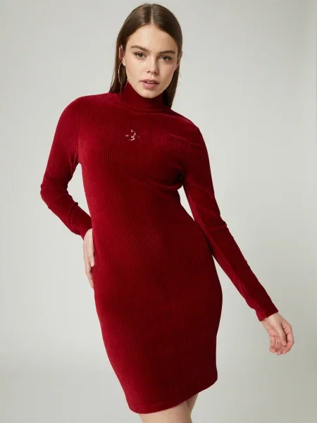 VIERVIER Rochie Alea bordeaux roșu