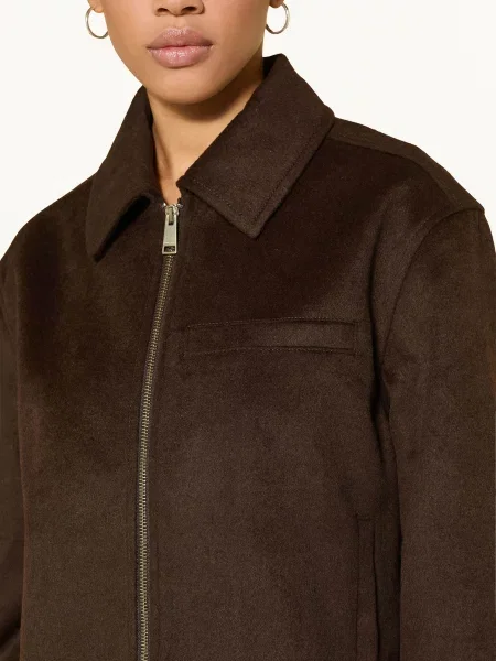 Tommy Jeans Bunda Hranatého Střihu tmavě hnědá
