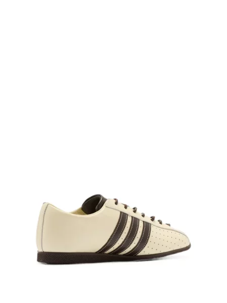 Sneakerși Adidas din piele