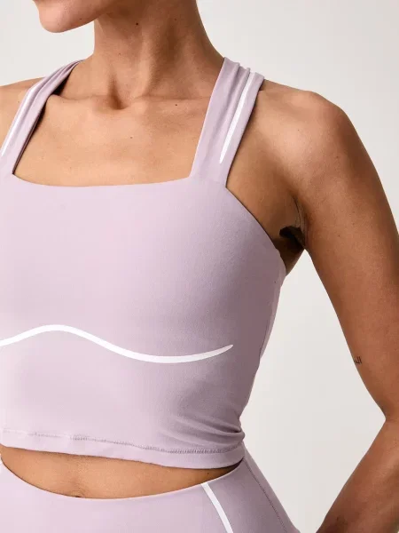 Under Armour топ для йоги Meridian Contour