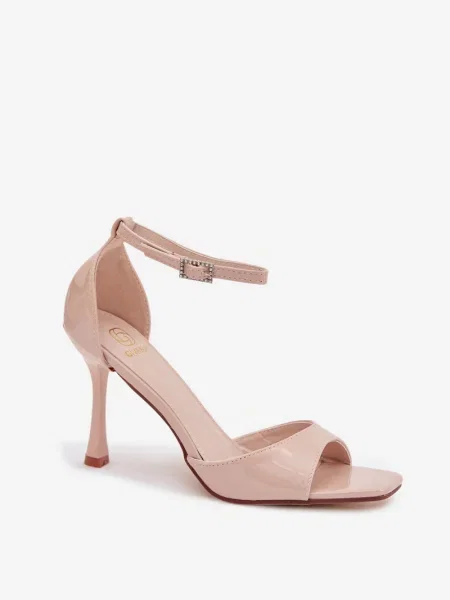 Сандали Boto с висок ток бежово