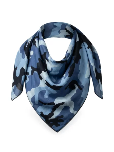 Fular Valentino Garavani cu model camuflaj albastru