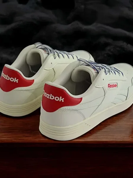 Sneakerși Reebok alb