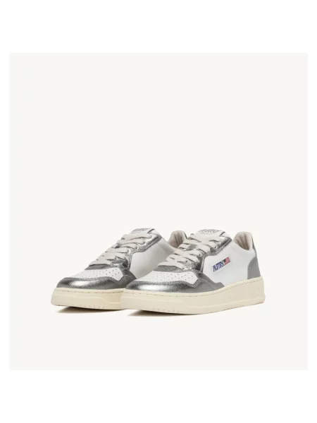 Sneakersy Autry skórzane białe