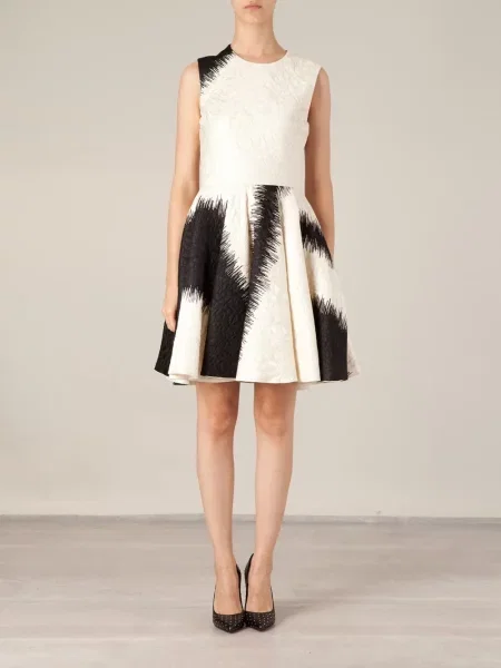 Rochie Giambattista Valli cu imagine de costum alb
