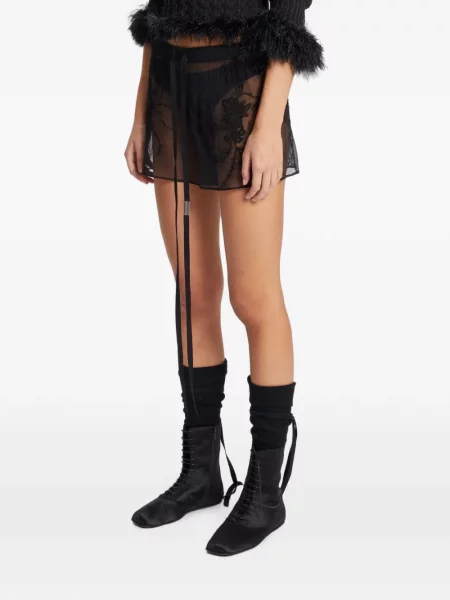 Pantaloni scurți Ann Demeulemeester de mătase negru