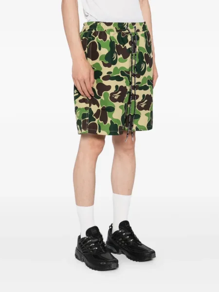 Pantaloni scurți A Bathing Ape® cu imagine verde