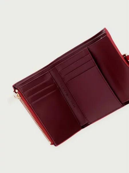 Tommy Hilfiger portfel z imitacji skóry