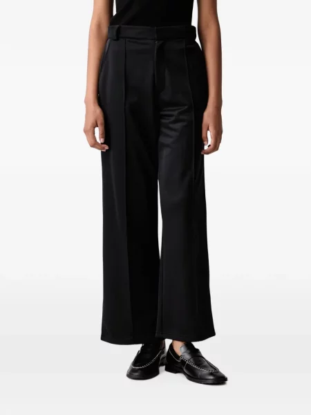 Pantaloni Fred Perry cu broderie negru