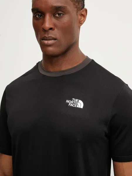 Спортивная футболка The North Face черная