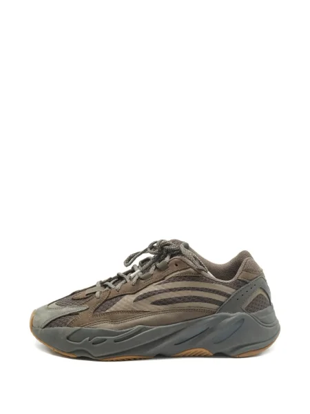 Sneakerși Adidas Yeezy din piele maro