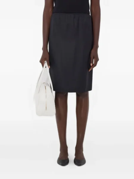 Jedwabna spódnica midi Loulou De Saison do kolan czarna