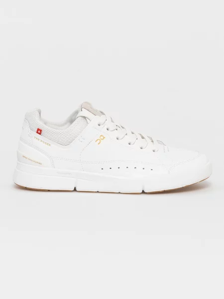 On Sneakersy The Roger Centre Court bílá