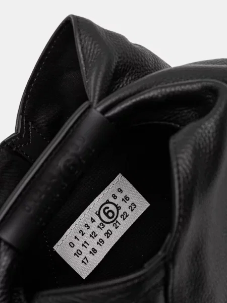 Мини кожаная сумка Mm6 Maison Margiela с драпировкой черная