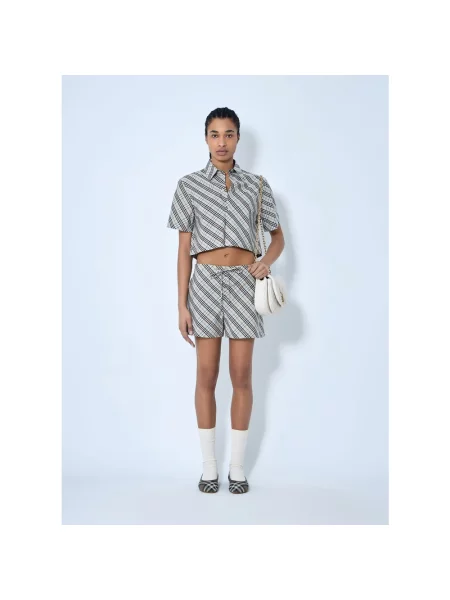 Szorty Burberry w kratę beżowe