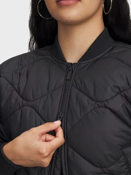 Бомбер Under Armour черный