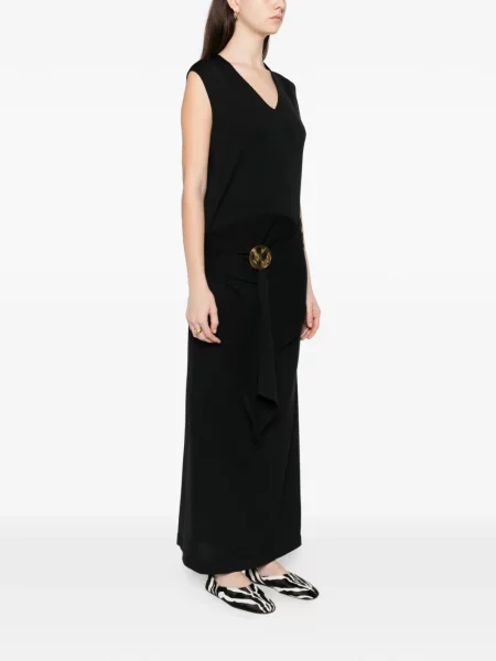 Rochie maxi Jil Sander cu decolteu în V drapată de costum negru