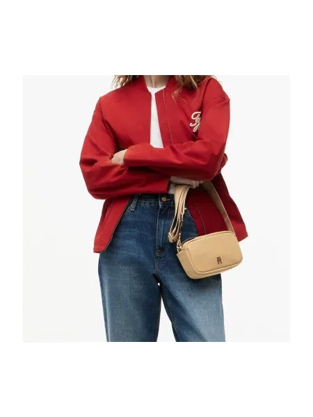 Crossbody kabelka Tommy Hilfiger z ekologickej kože béžová