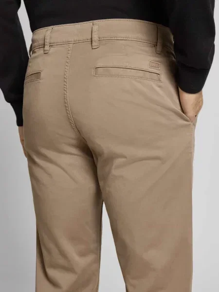 Chinosy o kroju regular fit z mieszanki bawełny Boss Orange