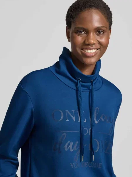 Bluza ze stójką i tunelem model ‘BANU’ Soyaconcept niebieska