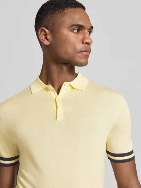 Koszulka polo o kroju slim fit z mieszanki lyocellu i jedwabiu Guess