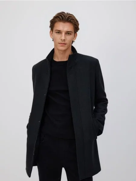 Шерстяное пальто Reserved черное