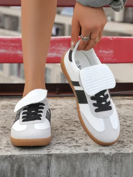 Sneakerși Resti negru