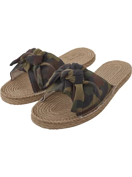 Papuci tip mules Urban Classics din canvas maro