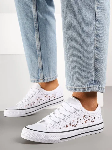 Teniși înalți cu negru alb