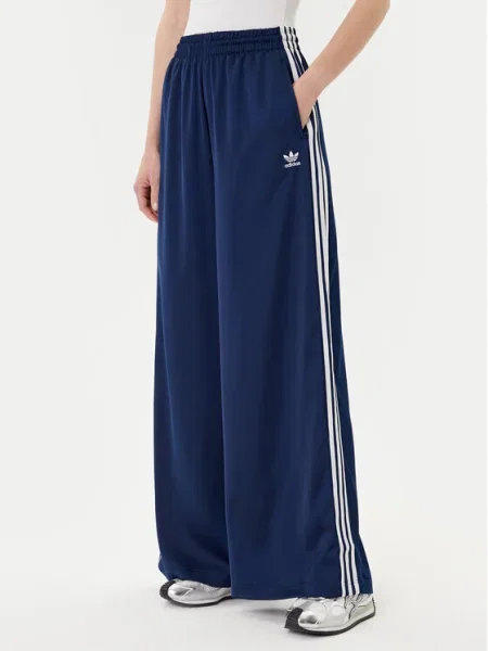 Сатенен анцуг Adidas с апликация тъмносиньо