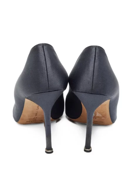 Pantofi cu toc Manolo Blahnik cu cataramă gri
