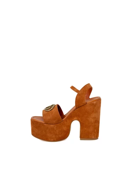 Sandali Guess s platformo rjava