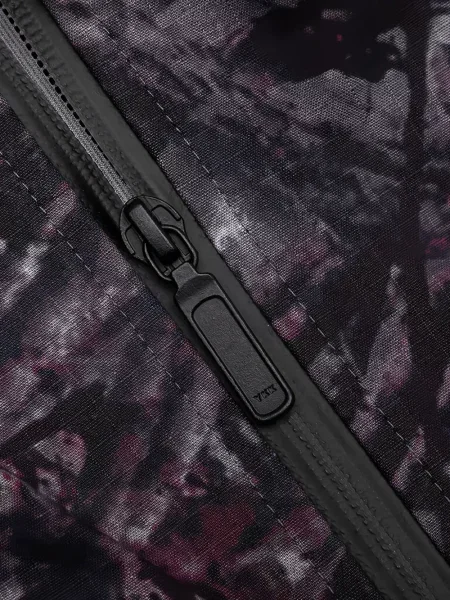 Vestă South2 West8 cu model camuflaj gri