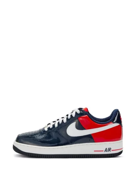Обратим фитнес шапка Nike с принт синьо