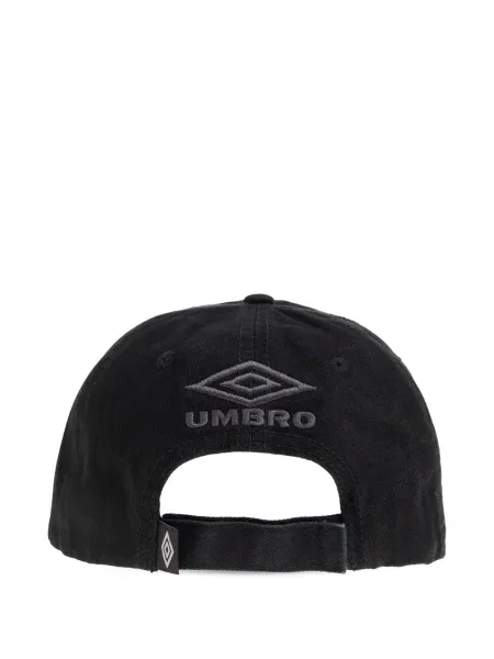Șapcă Umbro cu broderie negru