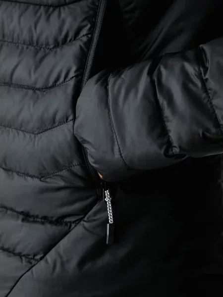 Dzseki Jack Wolfskin fekete