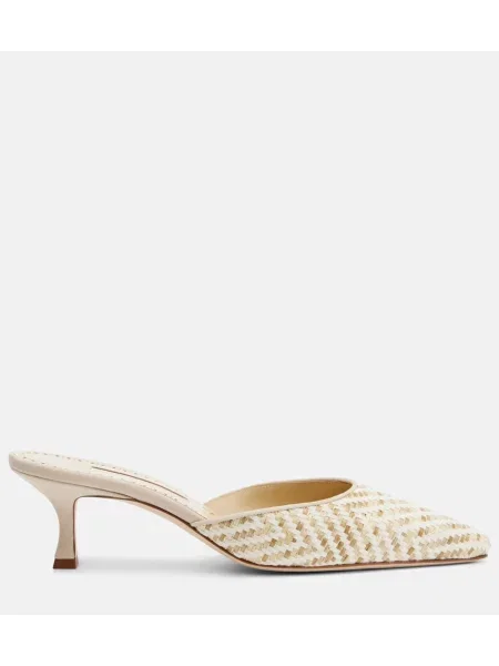 Papuci tip mules Manolo Blahnik din piele bej