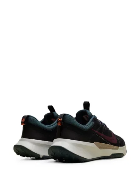 Sneakerși Nike negru