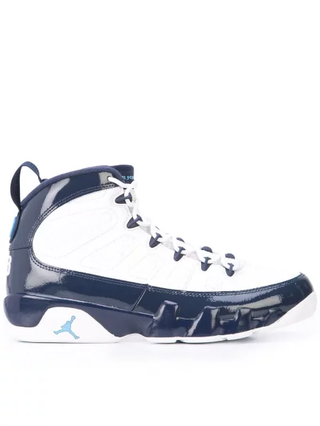 Sneakerși Jordan alb