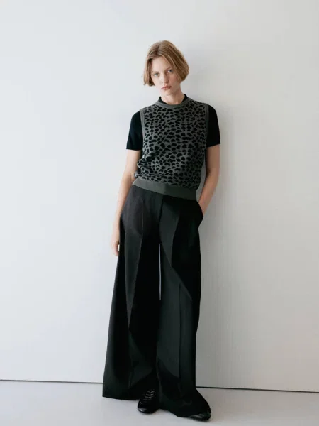 Bluza z dzianiny z nadrukiem antracytowy Kobieta L MANGO