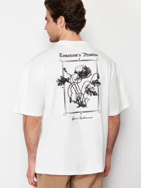 Tricou Trendyol cu model floral cu imagine alb