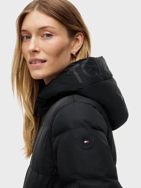 Пуховик Tommy Hilfiger черный