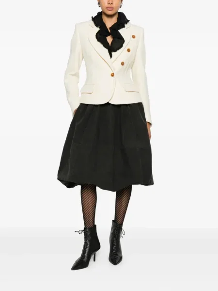 Яке Vivienne Westwood