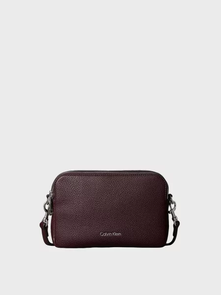 Сумка Calvin Klein с ремешками