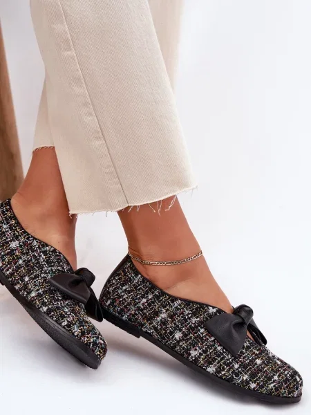 Usnjene balerinke Laura Messi z lokom črna