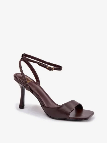 Сандали Boto с висок ток кафяво