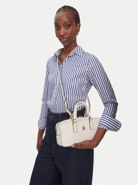 Tommy Hilfiger Дамска чанта Th Daily Crossover Mono бял