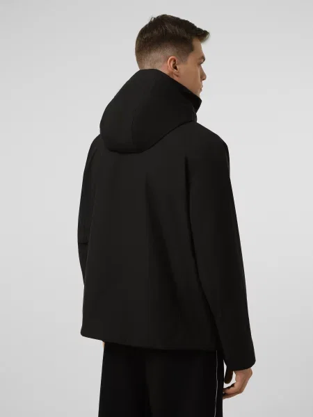 Вітровка чорний